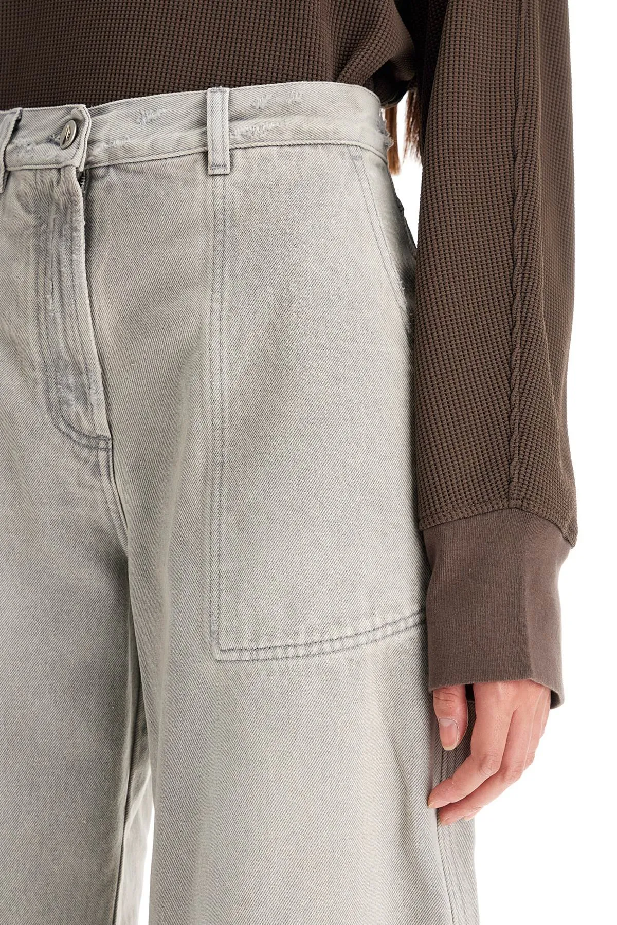 baggy jeans with pockets