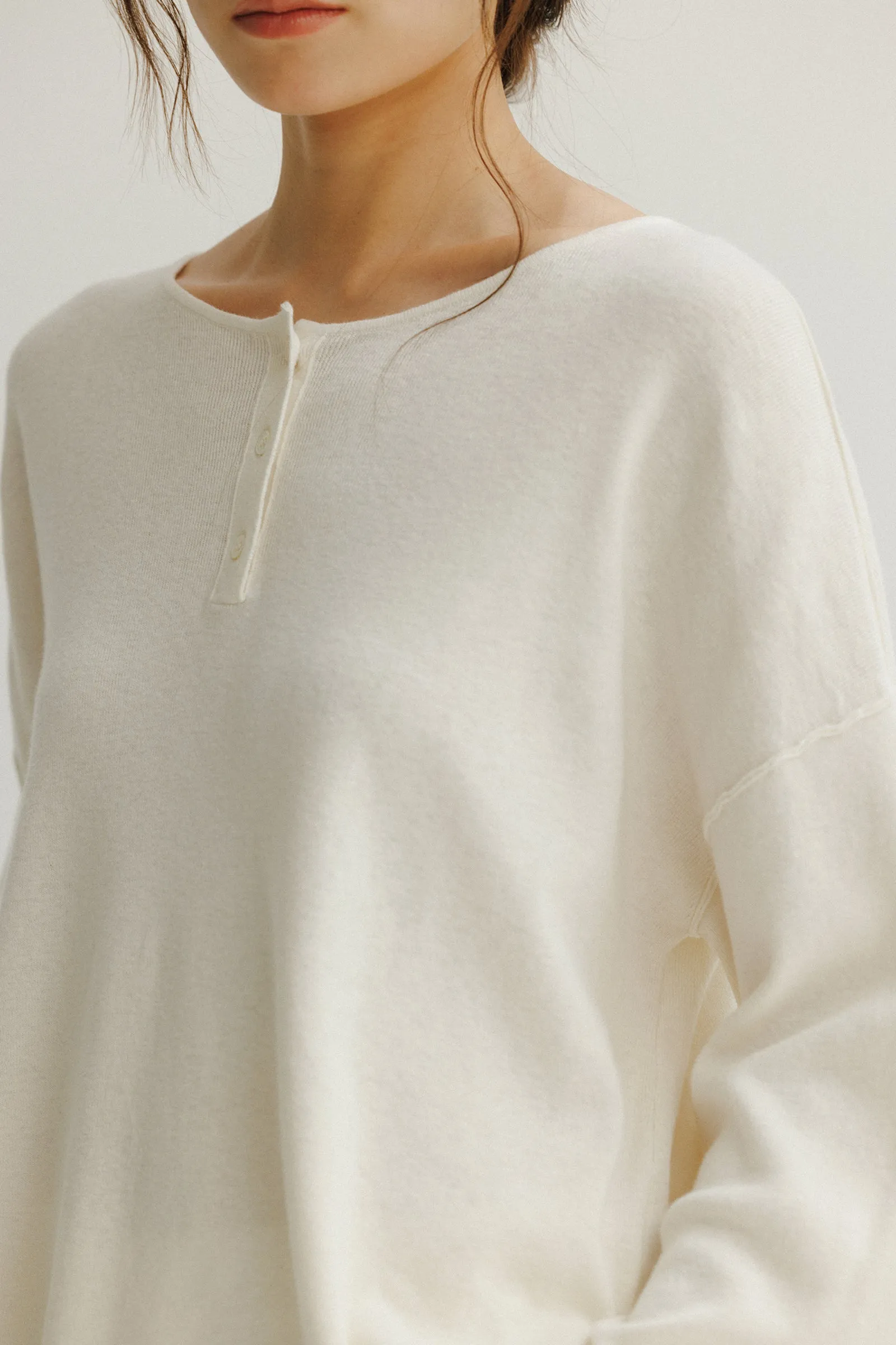 College Henley Top -- Organic Cotton • Linen