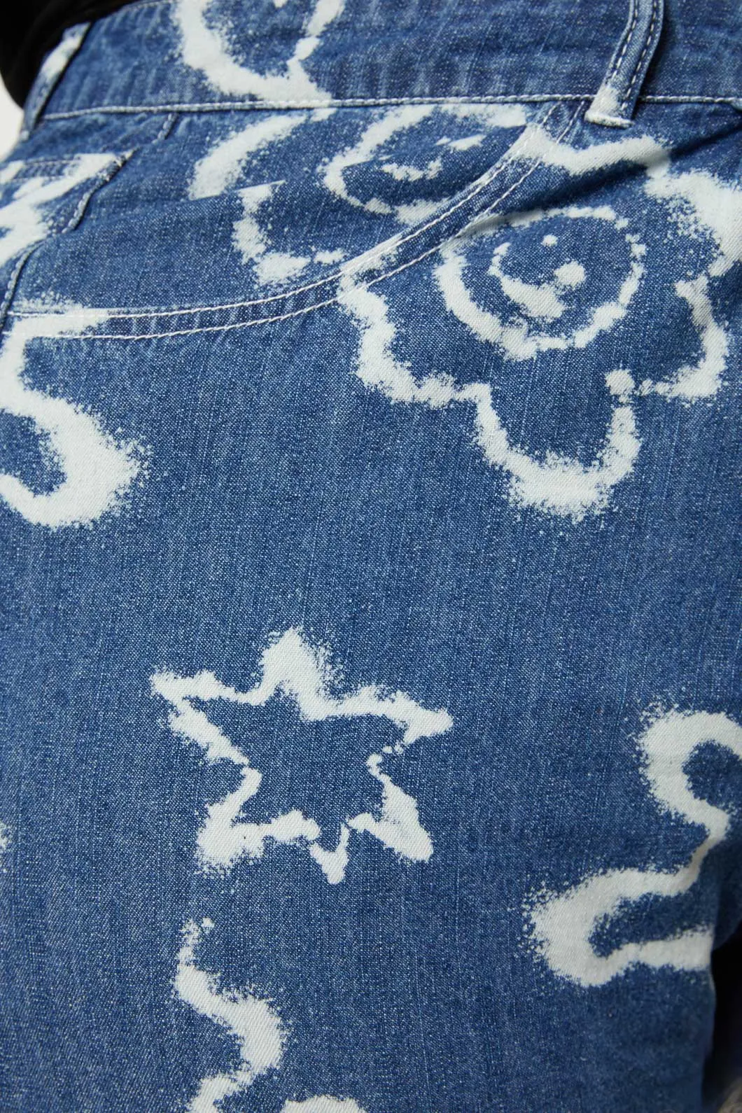 Curve White Out Denim Jeans