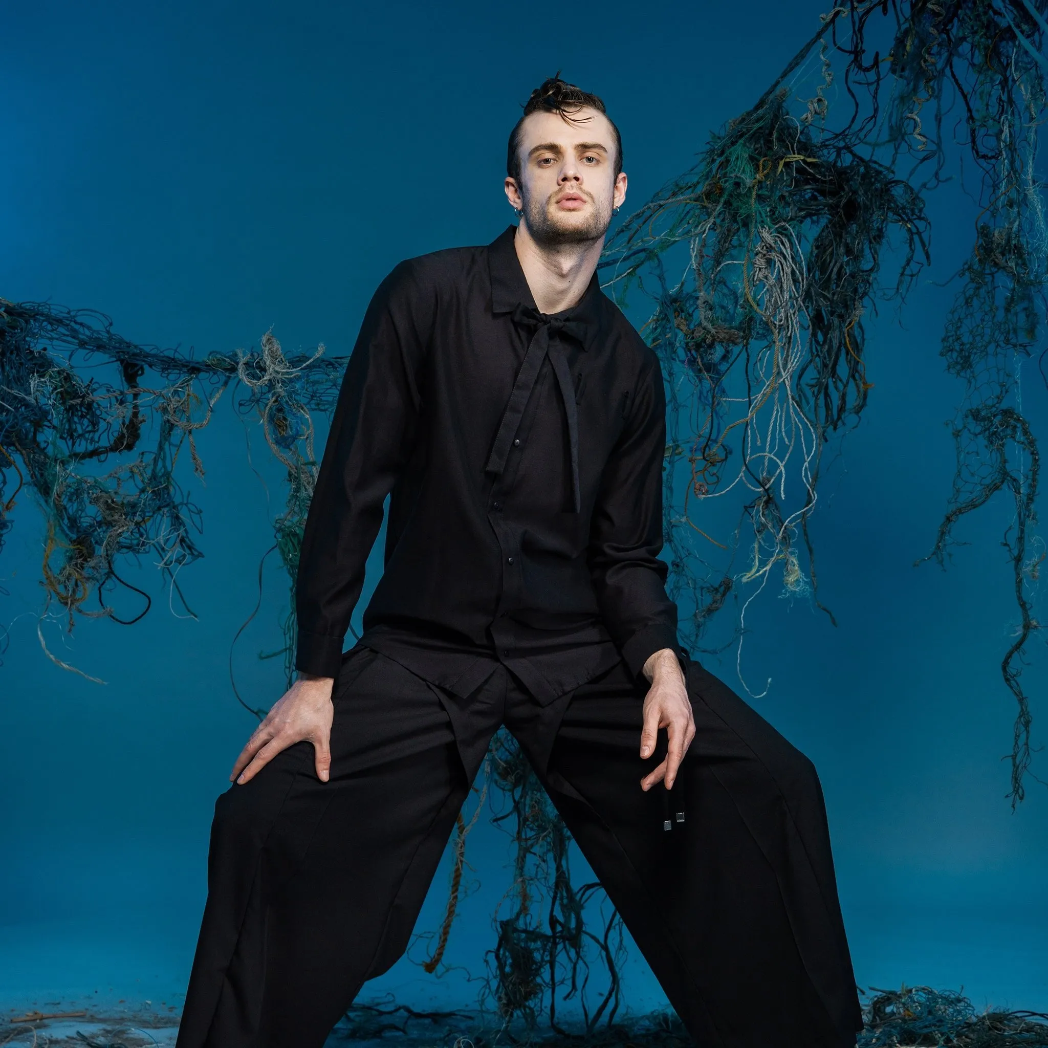 Deconstructed Collar Tie Shirt