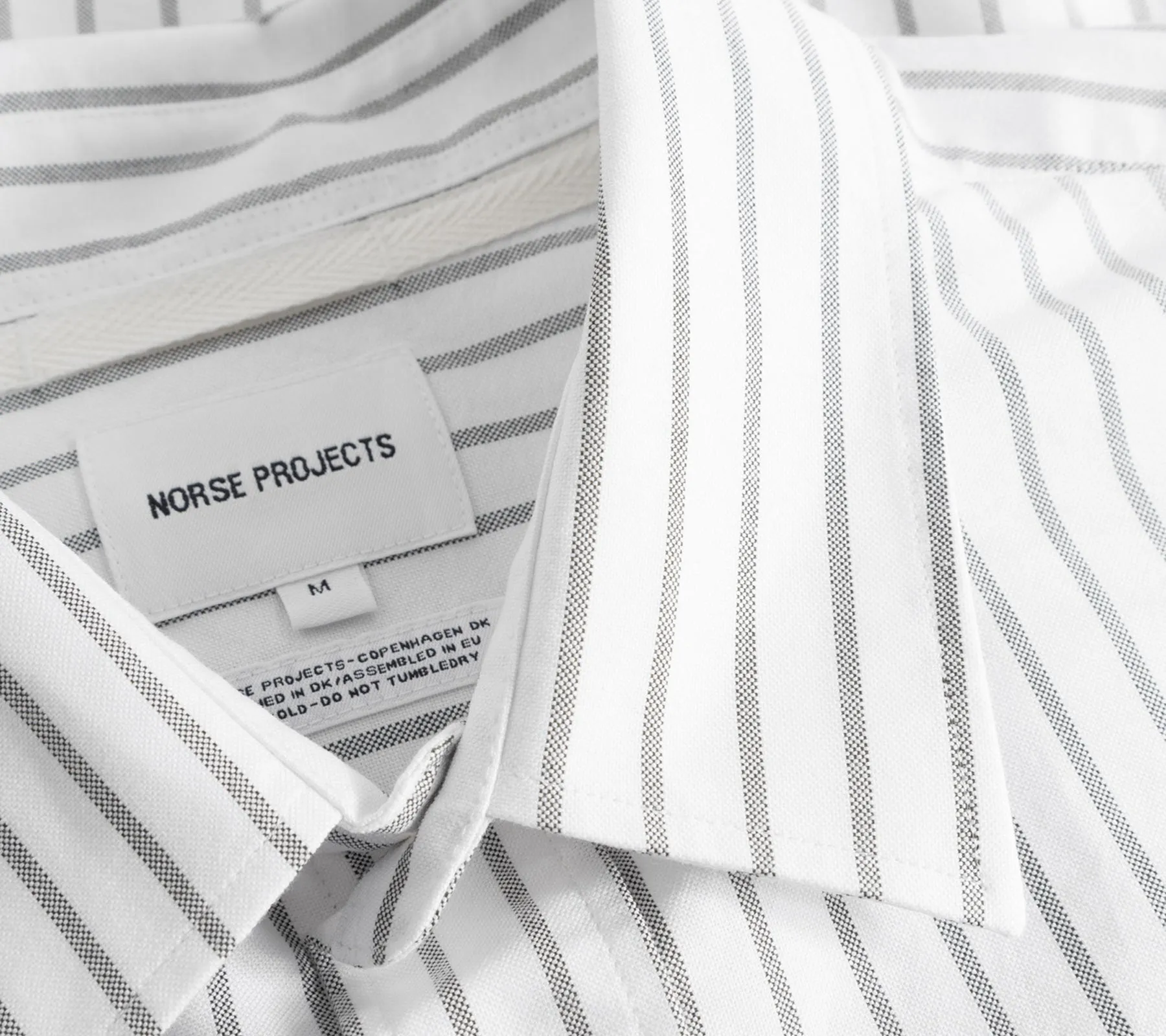 Ivan Relaxed Organic Oxford Monogram Shirt | Spruce Green