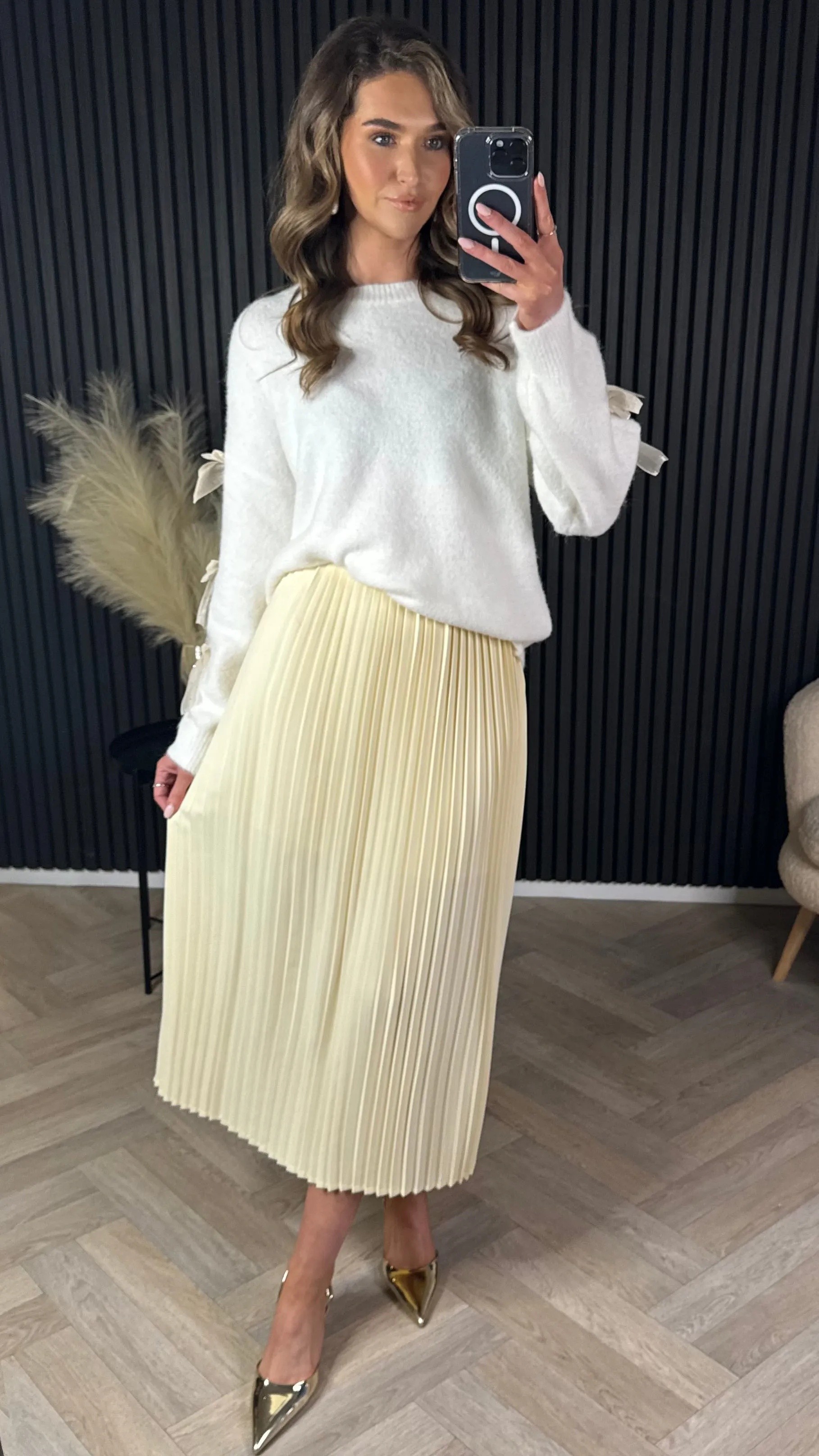 Julie Cream Bow sleeve Detail Jumper