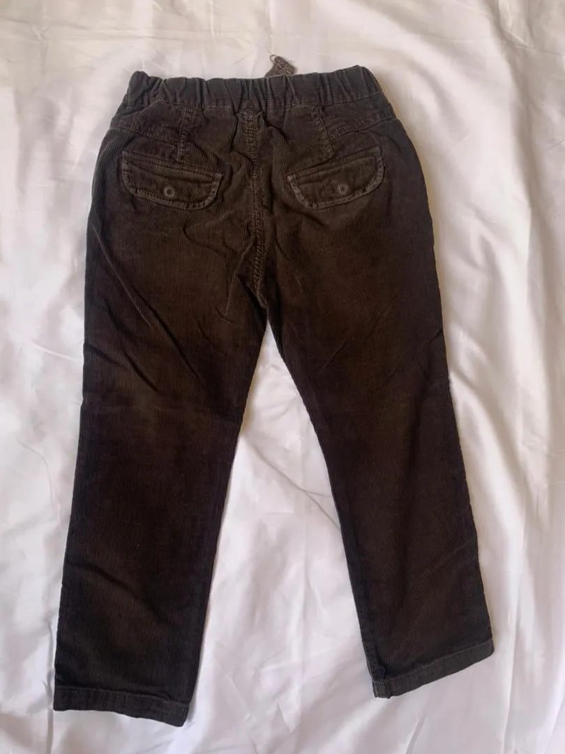 Zara kid brown jean size 4-5 years